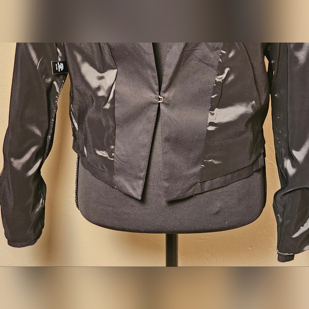[EXPRESS] NWOT ☆ Vintage Cropped Black Blazer☆《12》Clasp Closure - Picture 14 of 16